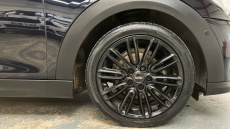 MINI Hatchback 1.5 Cooper Exclusive Premium Plus 5dr Auto Petrol Hatchback